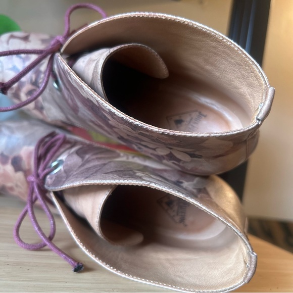 Fluevog Miracle Stunner 8.5 - Picture 8 of 8